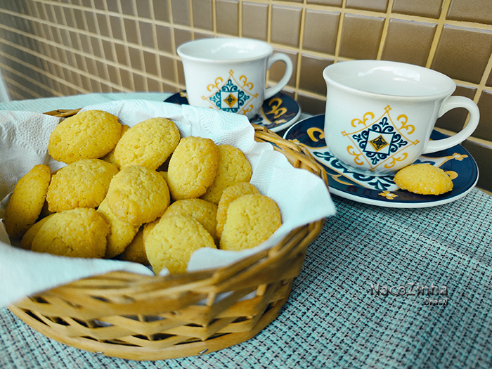 Biscoito de fubá com laranja